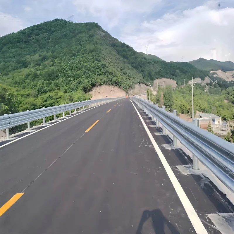 BXHL11  Beam Steel Highway Guardrail Crash Barrier Outdoor Safety Protection with Plastic Material supplier