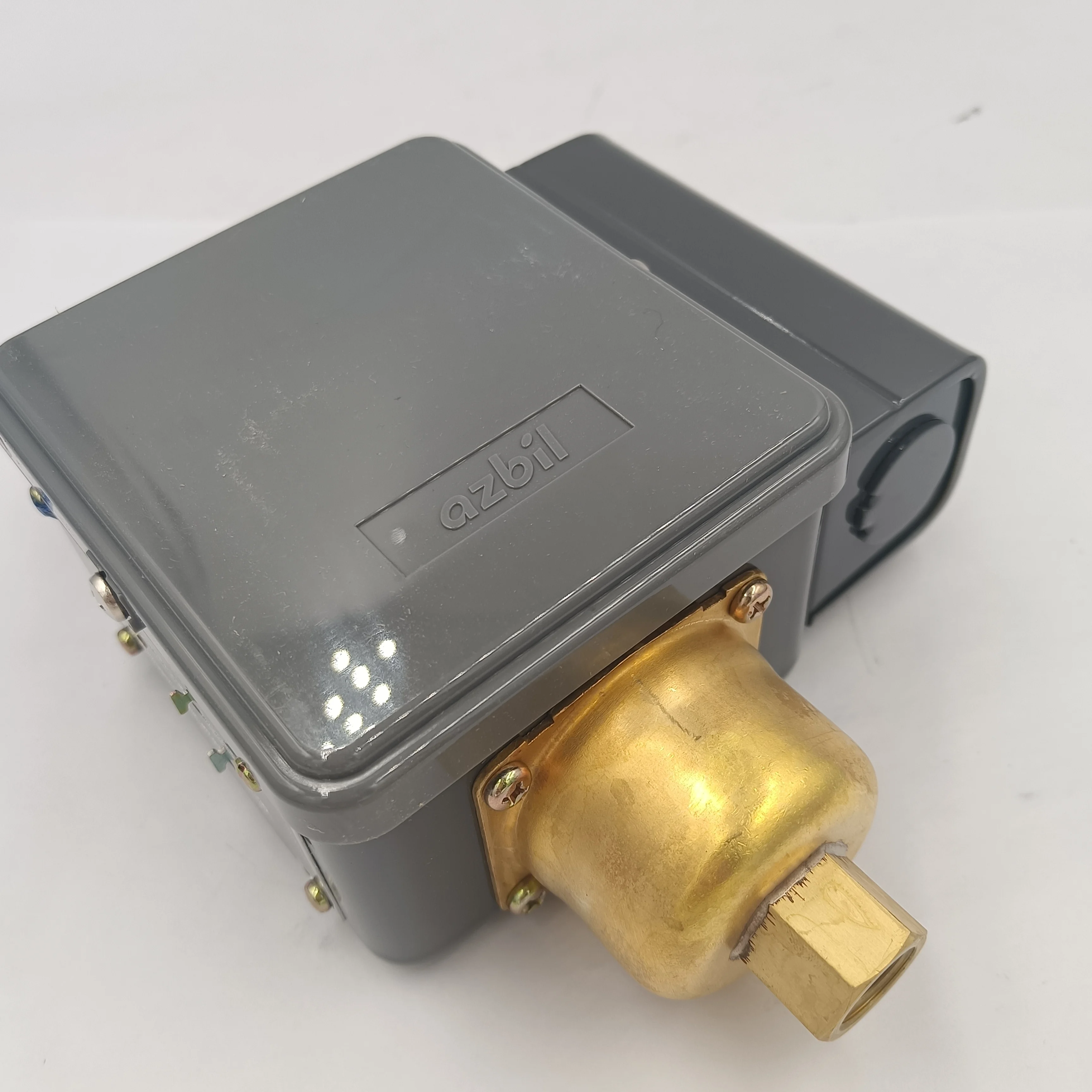 日本アズビル L404F204 ガス圧力スイッチ 上海蘭仙製造終了在庫