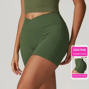 Seamless Solid V Cut Waist Scrunch Butt Lift Women's Yoga Shorts Elastic Waist Tummy Control Breathable Sports Fitness Shorts