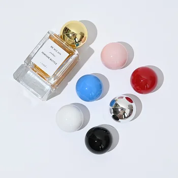 New Style 30ml 50ml 100ml Luxury Glass Perfume Bottle Square Shape Clear Spray Glass Bottle With Ball Cap