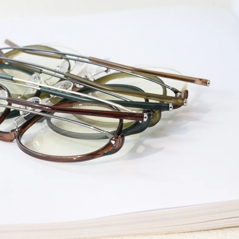 Lightweight Round Non-Prescription Glasses Fashionable Frames