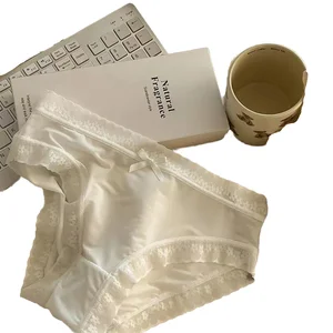 Popular Daily Wearing Summer Comfortable Women's Mid-Waist Boyshort Thin Plain Dyed Sexy Lace Edge Breathable Nylon/Cotton