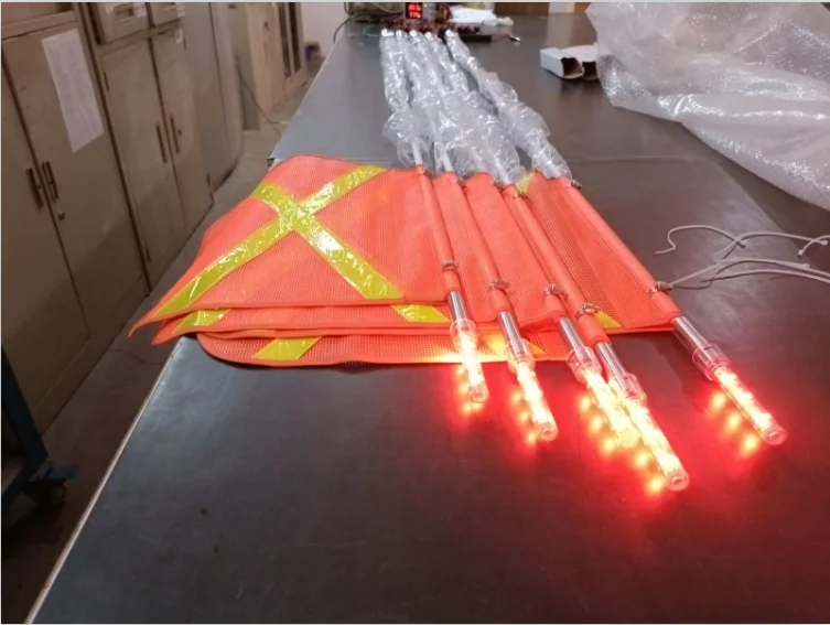 Red Kelly Cross Reflector Flashing 6ft 8ft Mining Flexible Safety Buggy Flag Light Heavy Duty Vehicle Atv Led Whip Lights