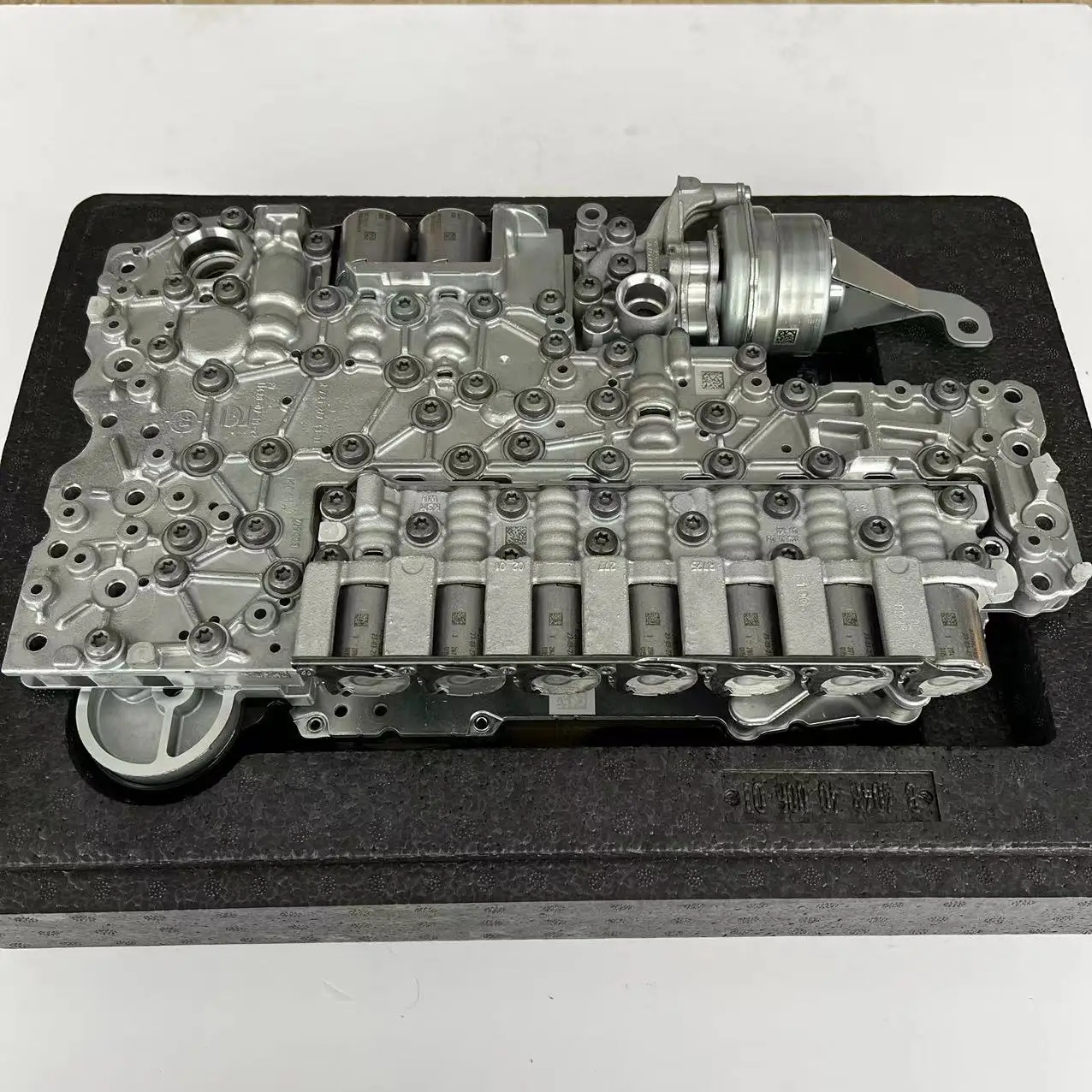 m² New Original Mercedes-Benz A7252701905 9-Speed Gearbox Valve Body