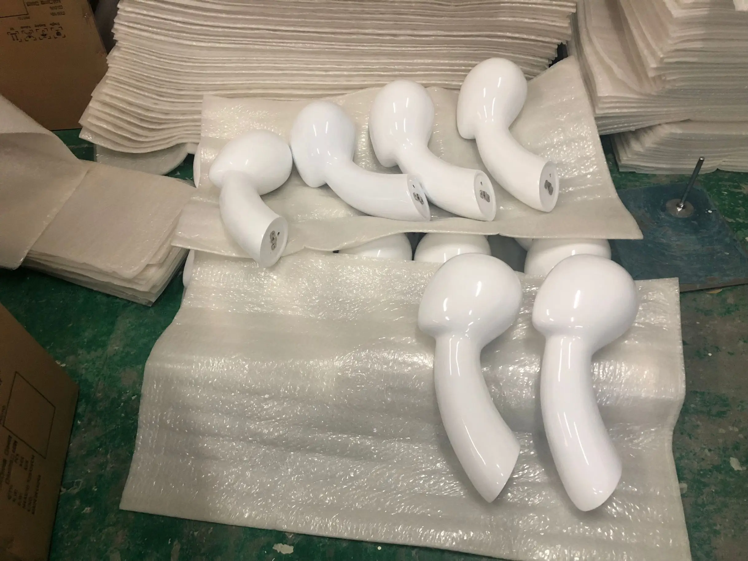 Горячая Распродажа Настенная Стекловолоконная настенная голова манникина для парика