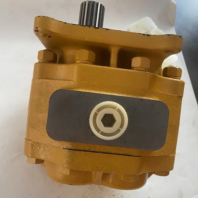 Construction Machinery Parts 07400-40500 Bulldozer D355A D60A-8 Gear Pump/Tandem Pump 07442-71102 07440-72202