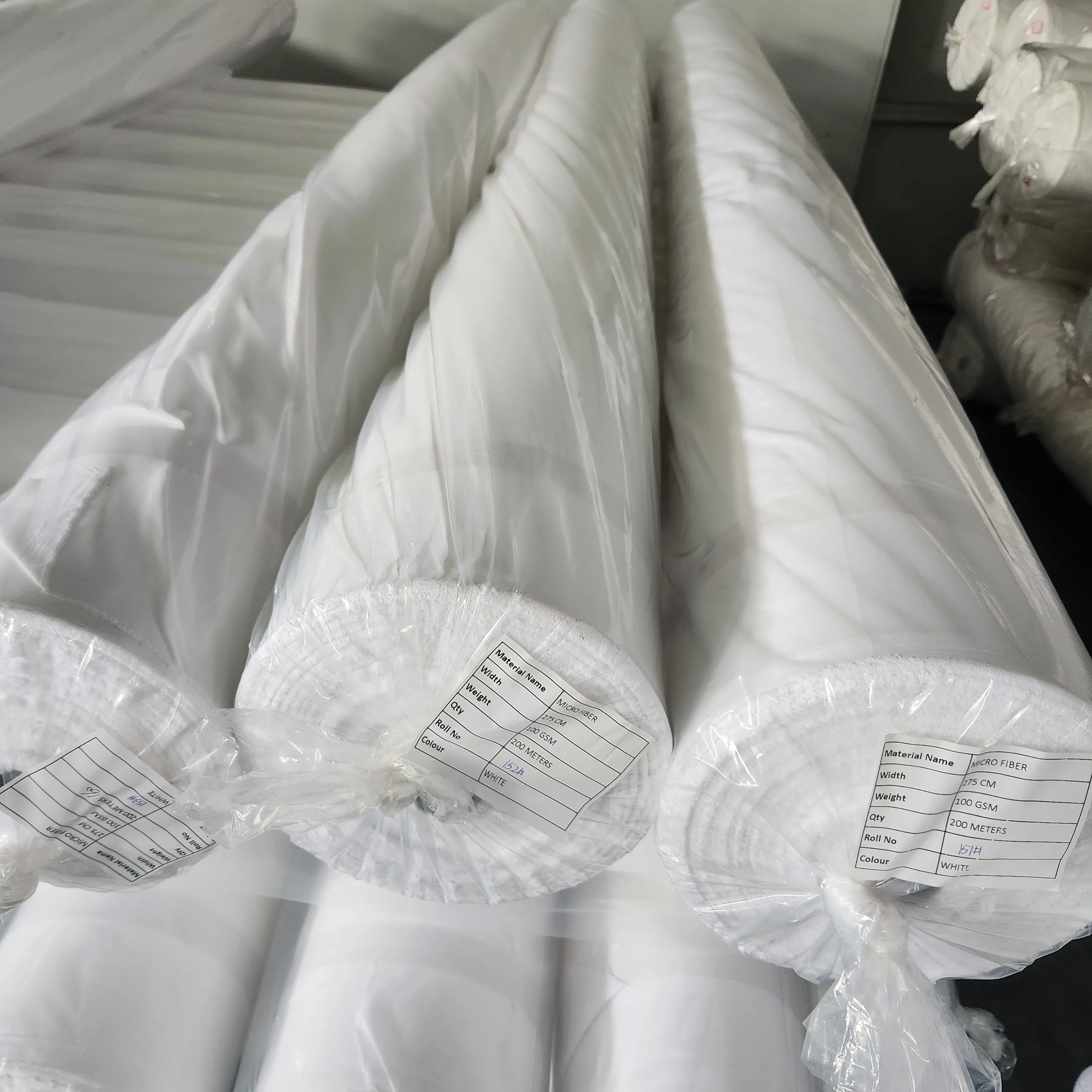 Changxing Supplier White Microfiber Brushed Plain Woven Polyester