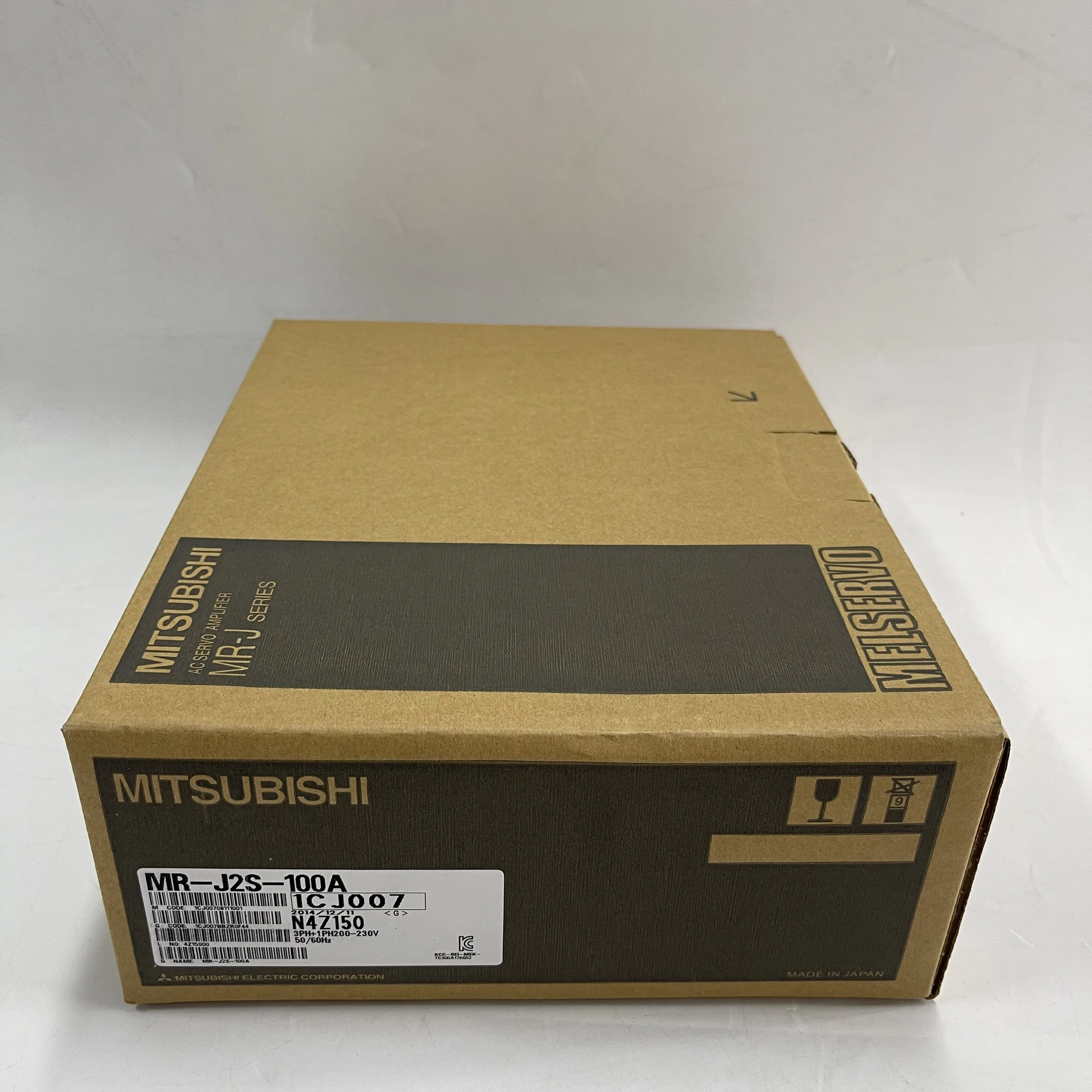 Mitsubishi AC Servo Amplifier MR-J2S Series MR-J2S-100A Mitsubishi AC Servo Amplifier MR-J2S Series MR-J2S-100A