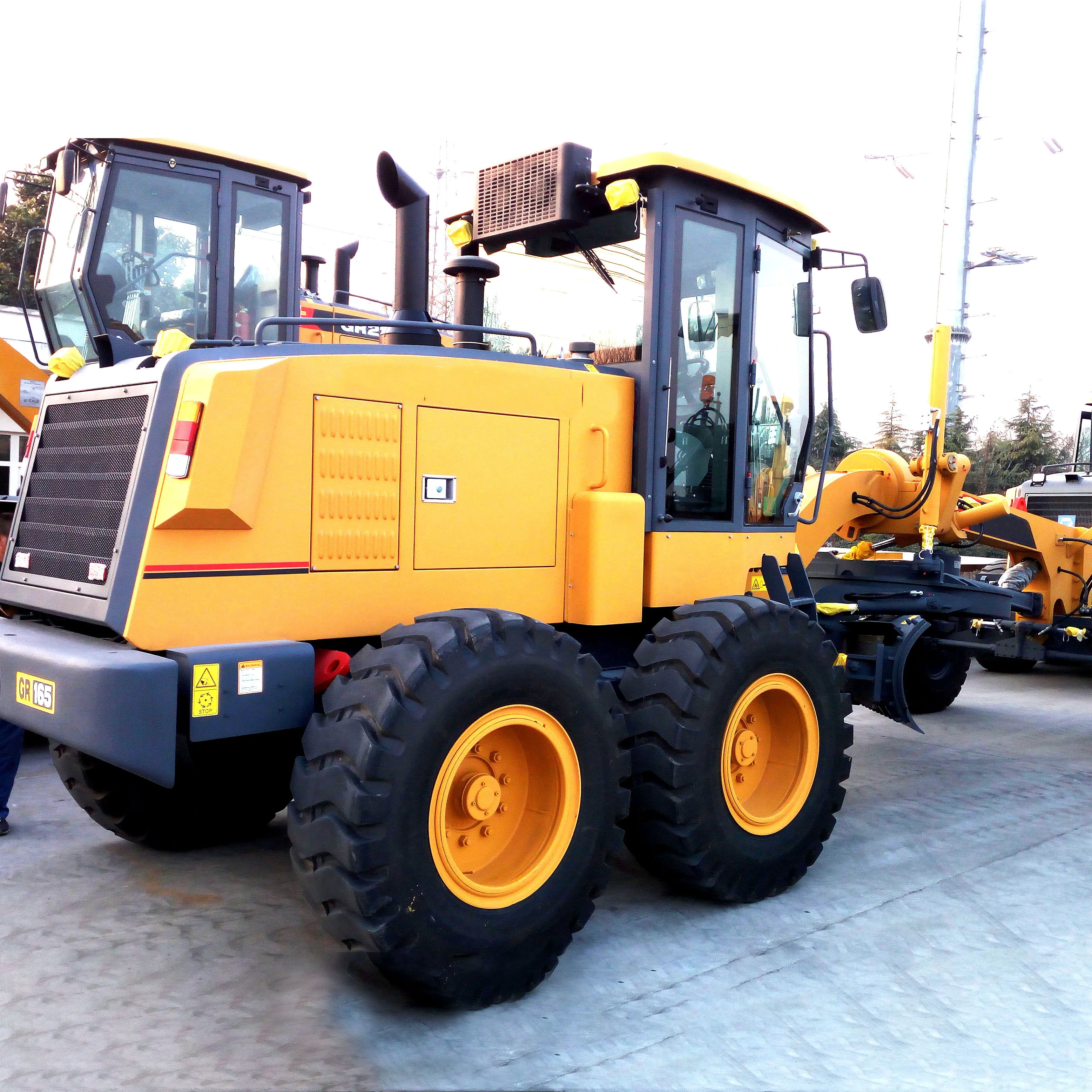 Xcmg 165 грейдер. Автогрейдер xcmg gr165. Автогрейдер xcmg 165. Грейдер хсмг 165. Xcmg 165 грейдер.