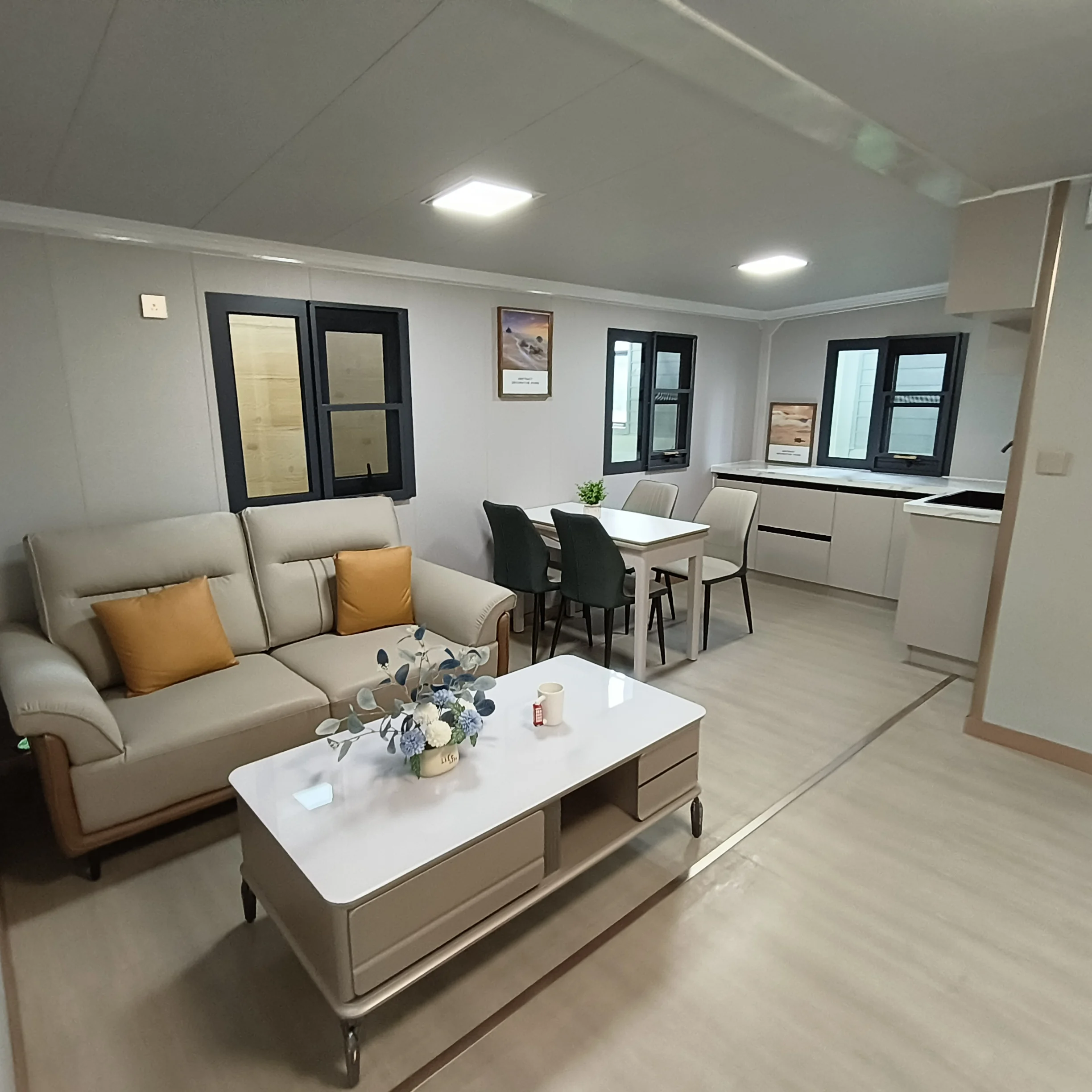 37m2 Expandable 40ft Steel Container Prefab Modular Home  Sandwich Panel for Home Office 20 30 40ft Size Application for Bedroom