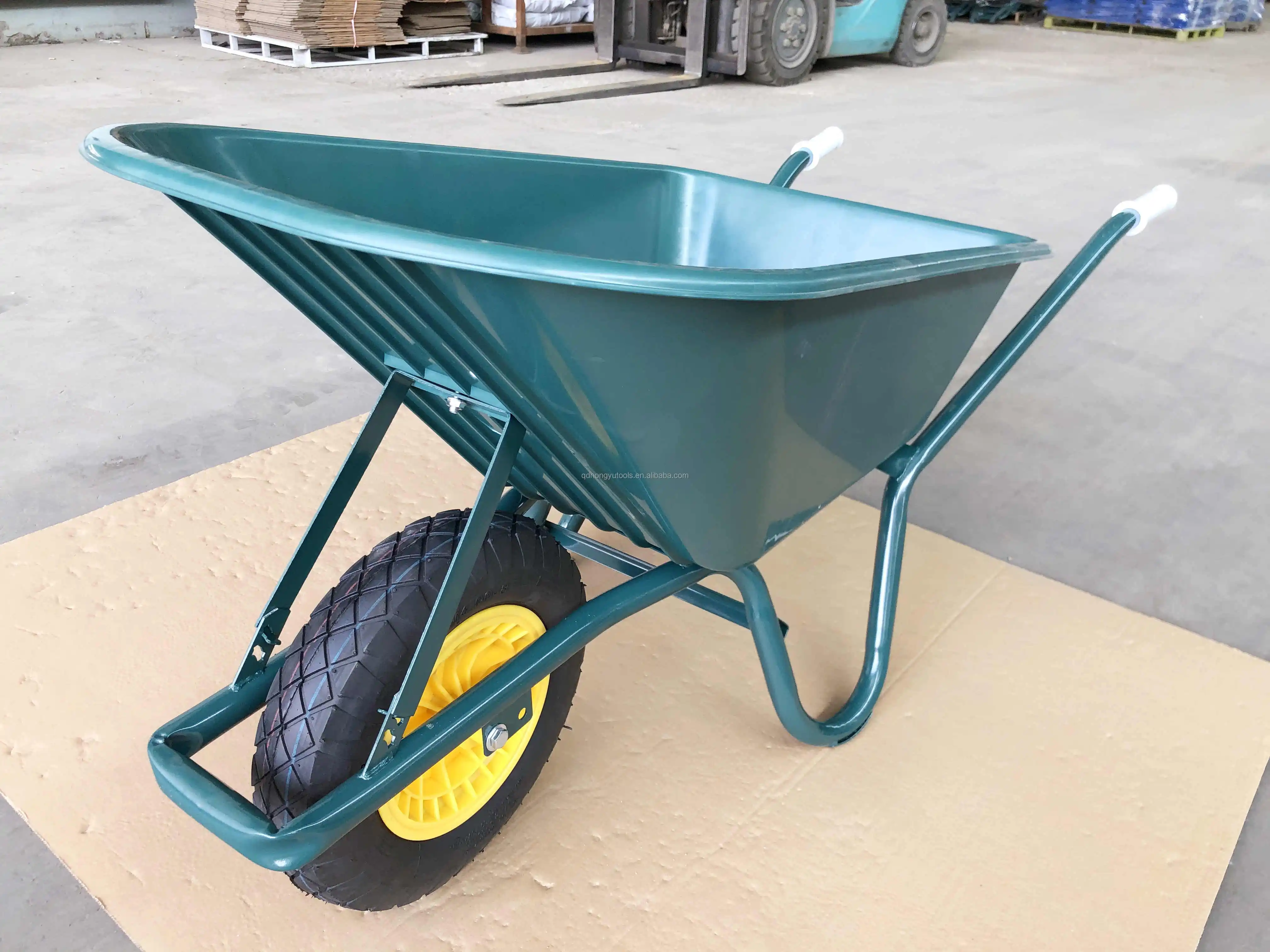 Garbage Wheelbarrow With Plastic Replacement Wheelbarrow Tray Wb6414p