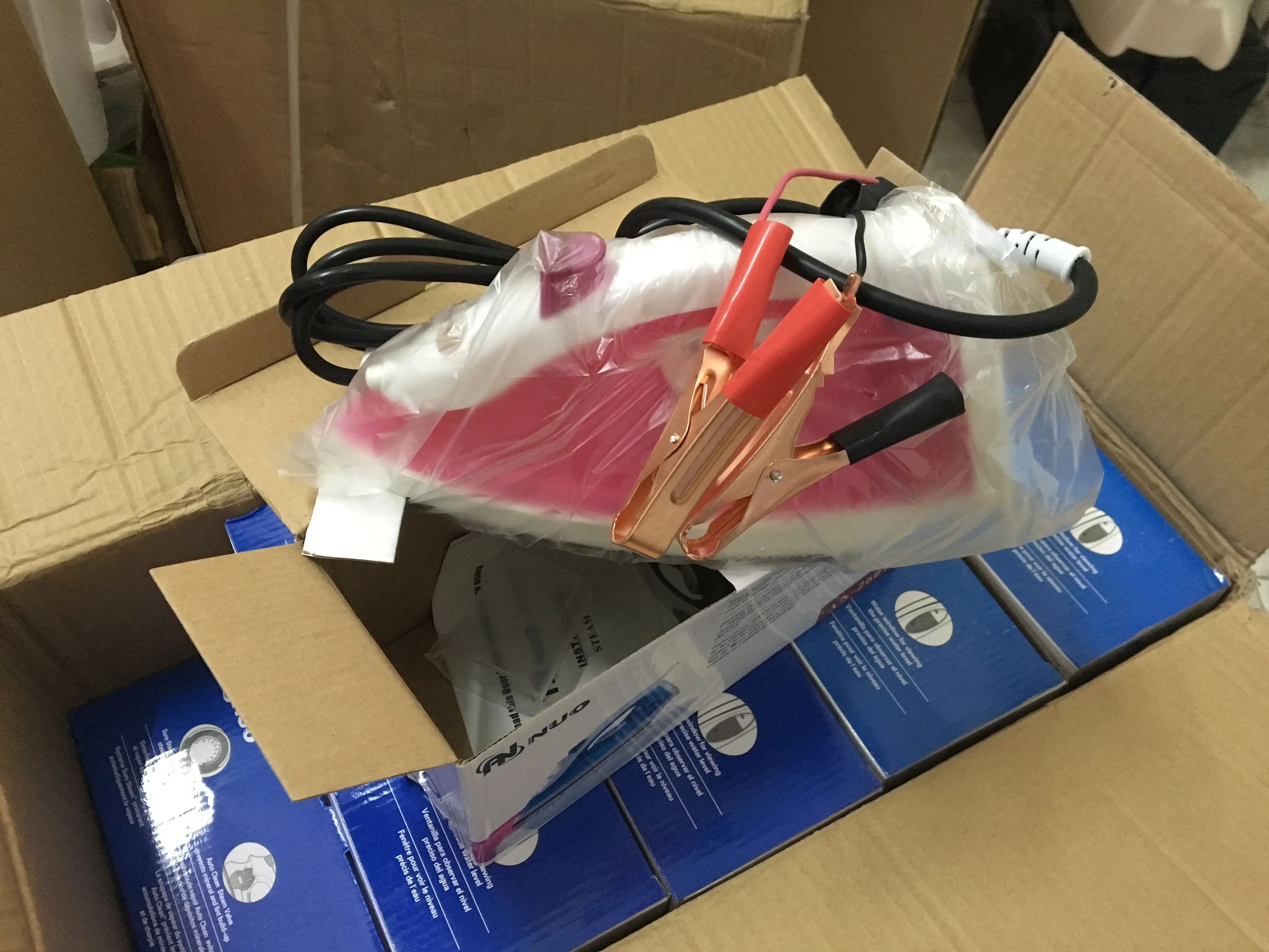 Solar Iron 12v Dc Iron Steam Iron 150W with Battery 12v20ah