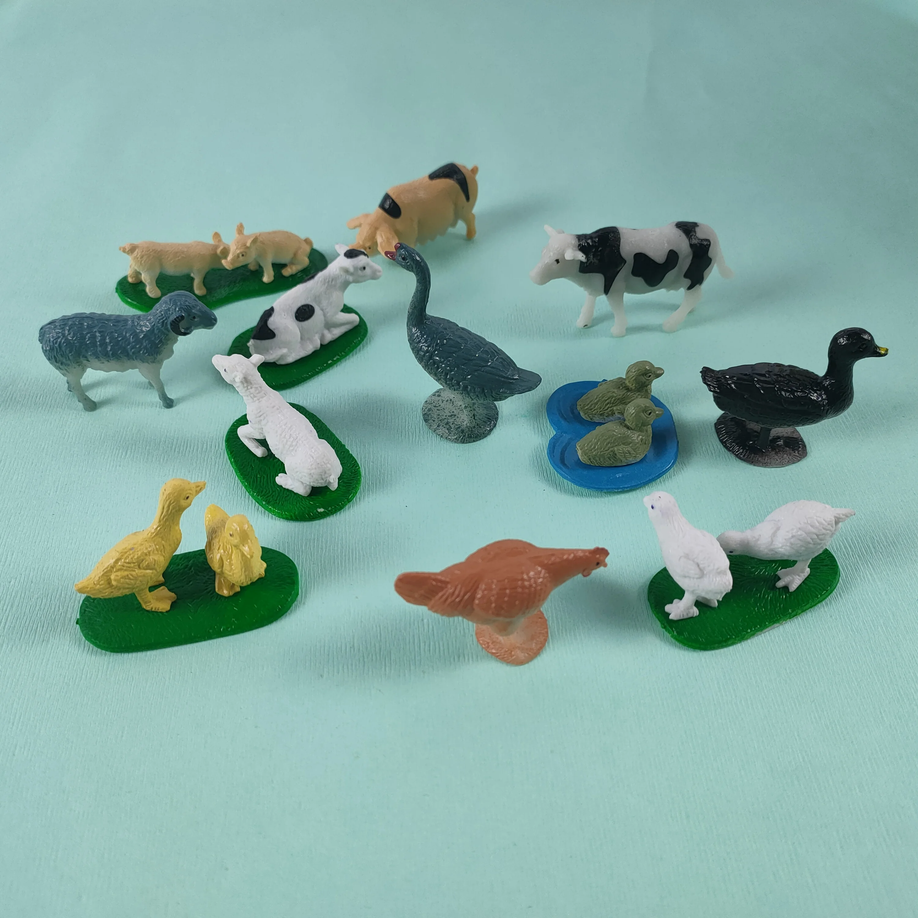 Factory Wholesale 12 Pcs Pvc Plastic Farm Animal Cartoon Figure Toy Bulk 3d  Small Animals Plastic Toy - Buy Mini Farm Animal Toys,Plastic Animals Toy  Set,Dinosaur Sculpture Product on 