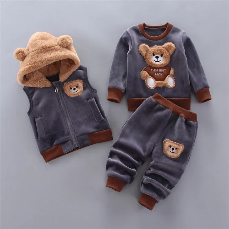 Wholesale Conjunto de ropa térmica de 3 piezas para bebé jersey de oso + chaleco con capucha + pantalones, ropa para niño, traje invierno cálido para niño y niña