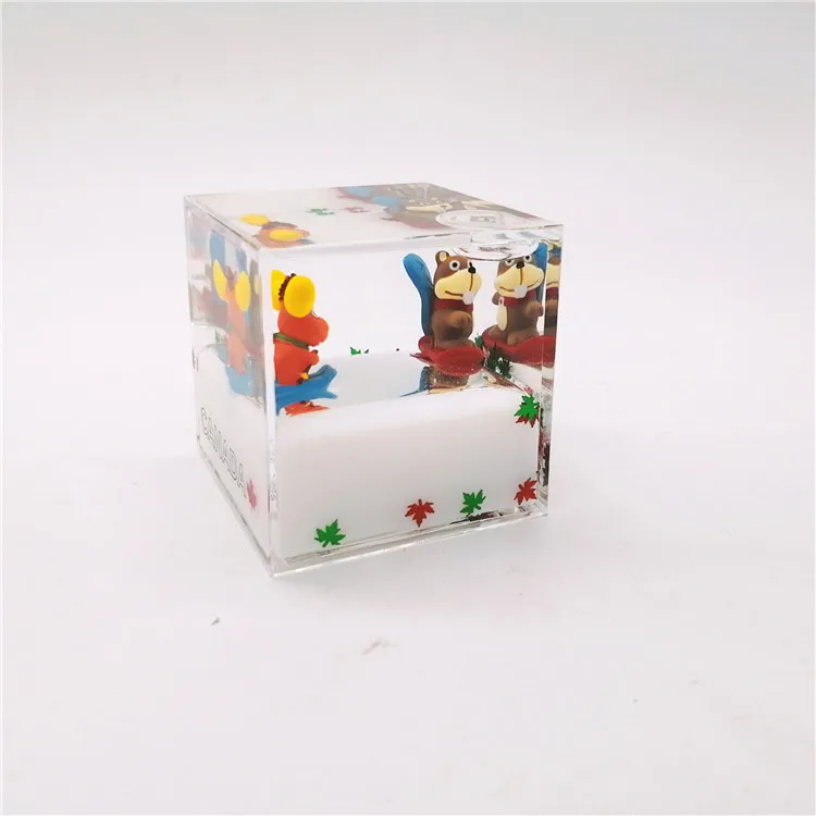 Acrylic Custom Liquid Filled square Shaped Paper Weight Decorative Souvenir Resin Cube Crystal Paperweight