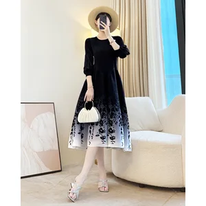 Factory Wholesale Miyake Gentle Style French Elegant Printed Plus-Size Casual Women's Dress with Pleated Dress