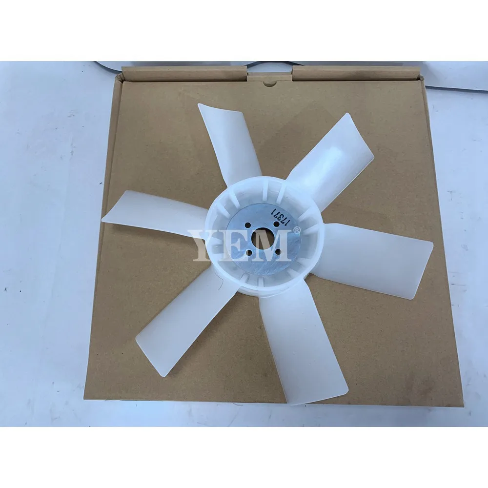 Good Quality D1703 Fan Blade 17371-74110 Fit for Kubota D1703 Engine. 2
