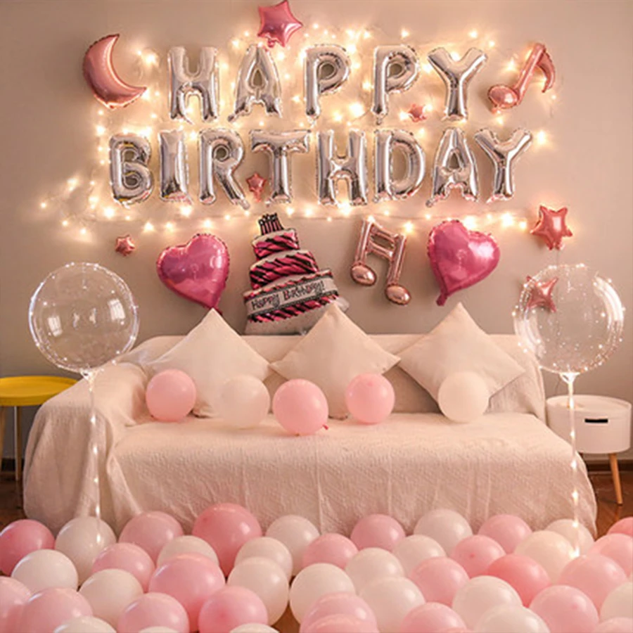 Комната с шарами на день рождения