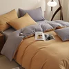 Arancione e grigio scuro