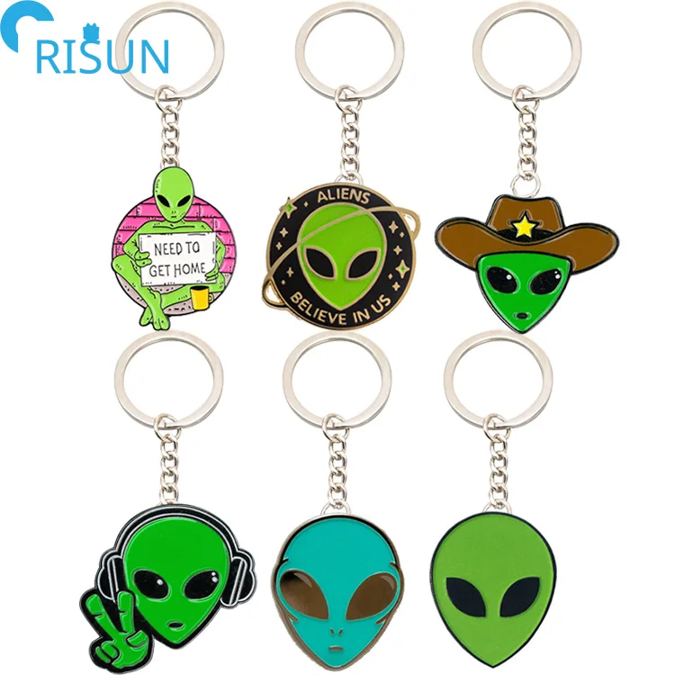 Wholesale Cool Alien Hatted Up Enamel Keychain Custom Logo Alien Cowboy