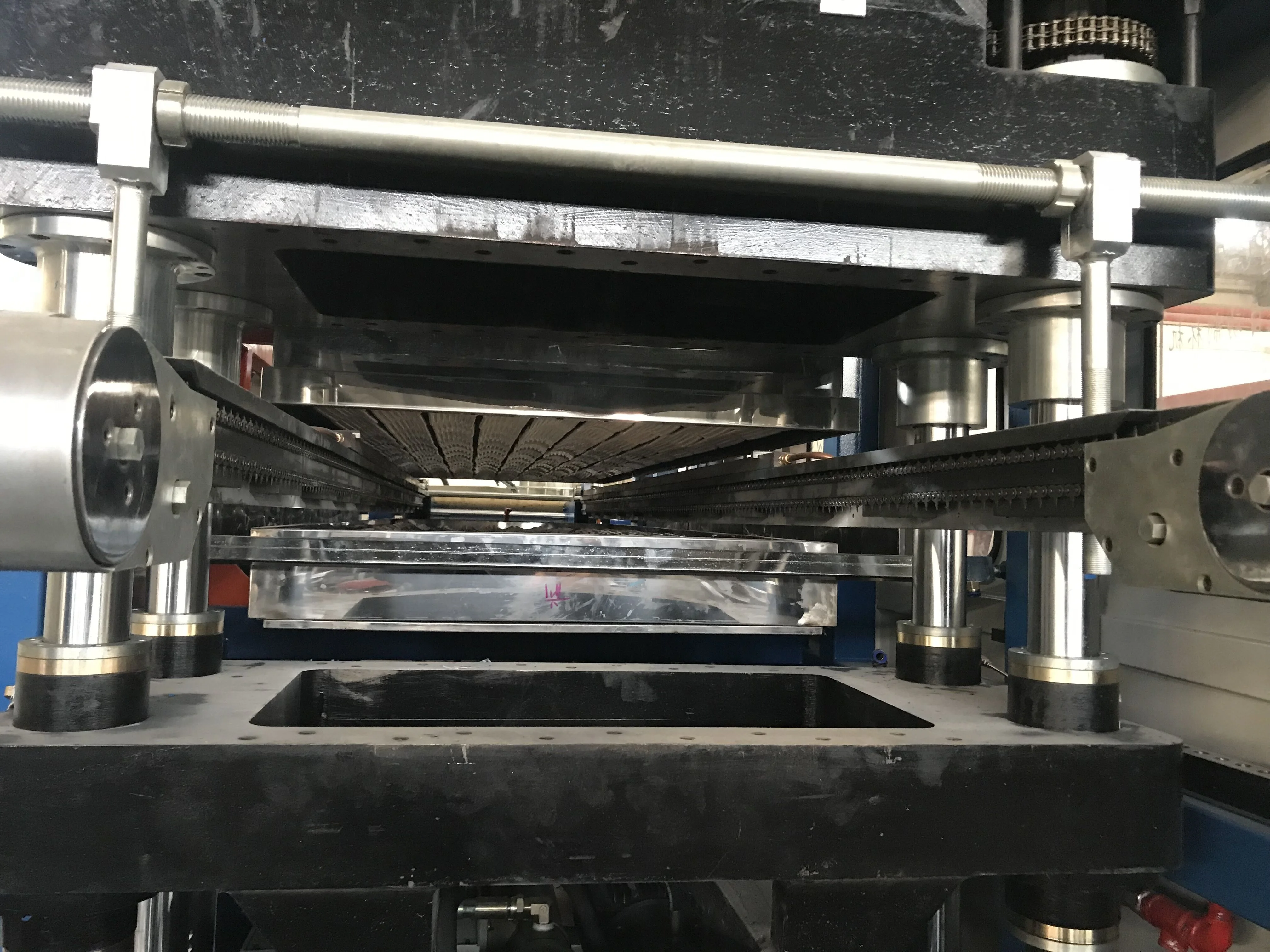 
 Лидер продаж, автоматическая Термоформовочная Машина Для Производства Гидравлических стаканчиков  