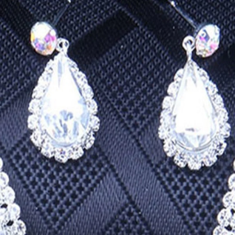 Ever Faith Boda Joyería Nupcial Art Deco EVER FAITH - Collar, Pendientes Y Pulsera Azul Plateado - Cristal Y Aleación Collar Pendientes Pulsera Cristal Floral