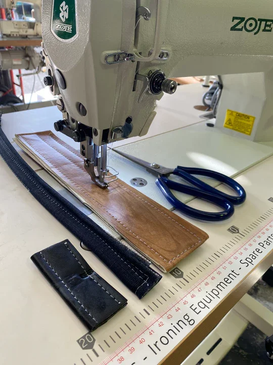 Jiyong商品 Zoje ZJ 0303 - CXL Heavy Duty Upholstery Lockstitch Sewing Machine