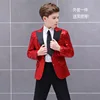 blazer rouge + cravate