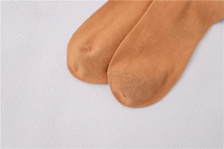 Youki Spring's new ladies embroiders fruit pattern cotton socks