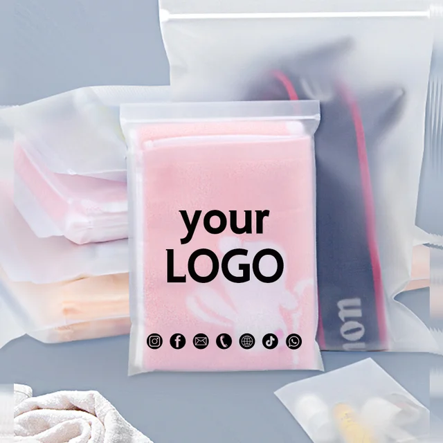 The PE Plastic T-shirt with a Zipper Bag Is Waterproof, Reusable and Customizable