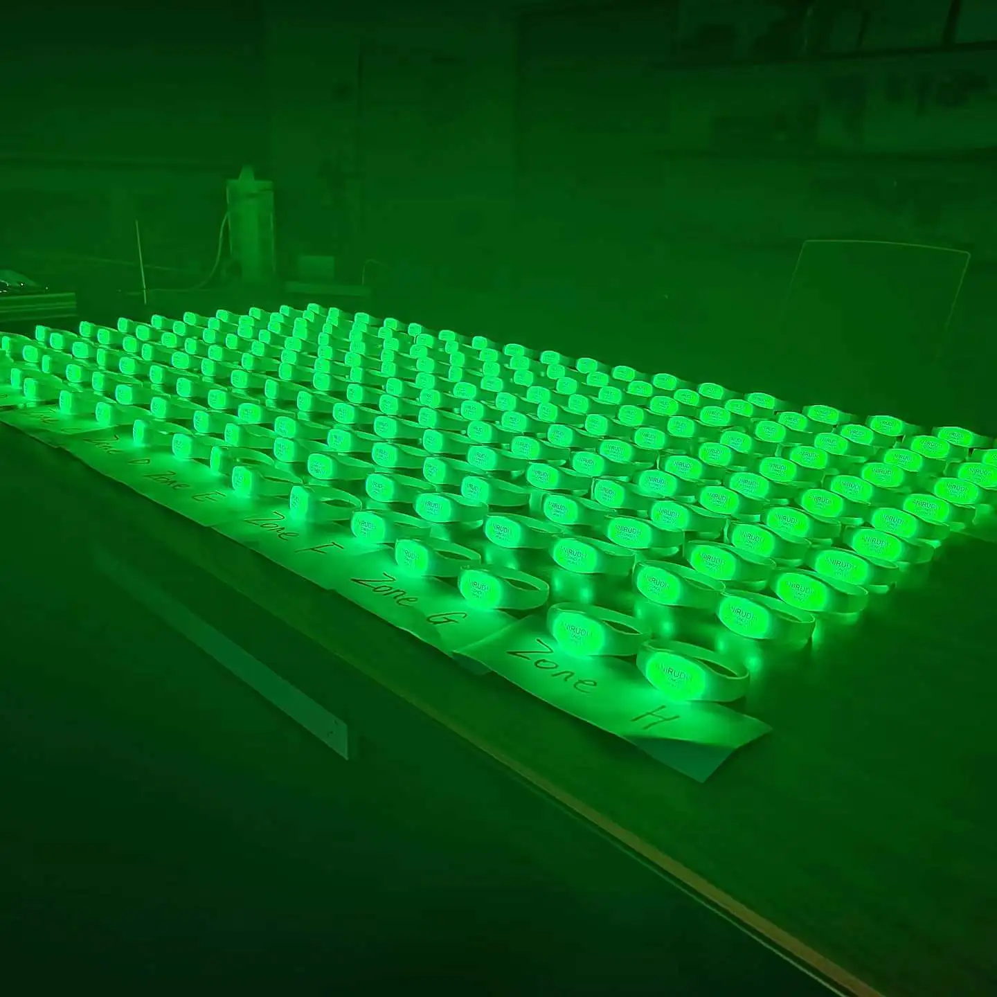 Live Concert Dmx Led Lights Wrist Band Custom Logo Remote Controlled