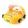 Auto gialla con parasole