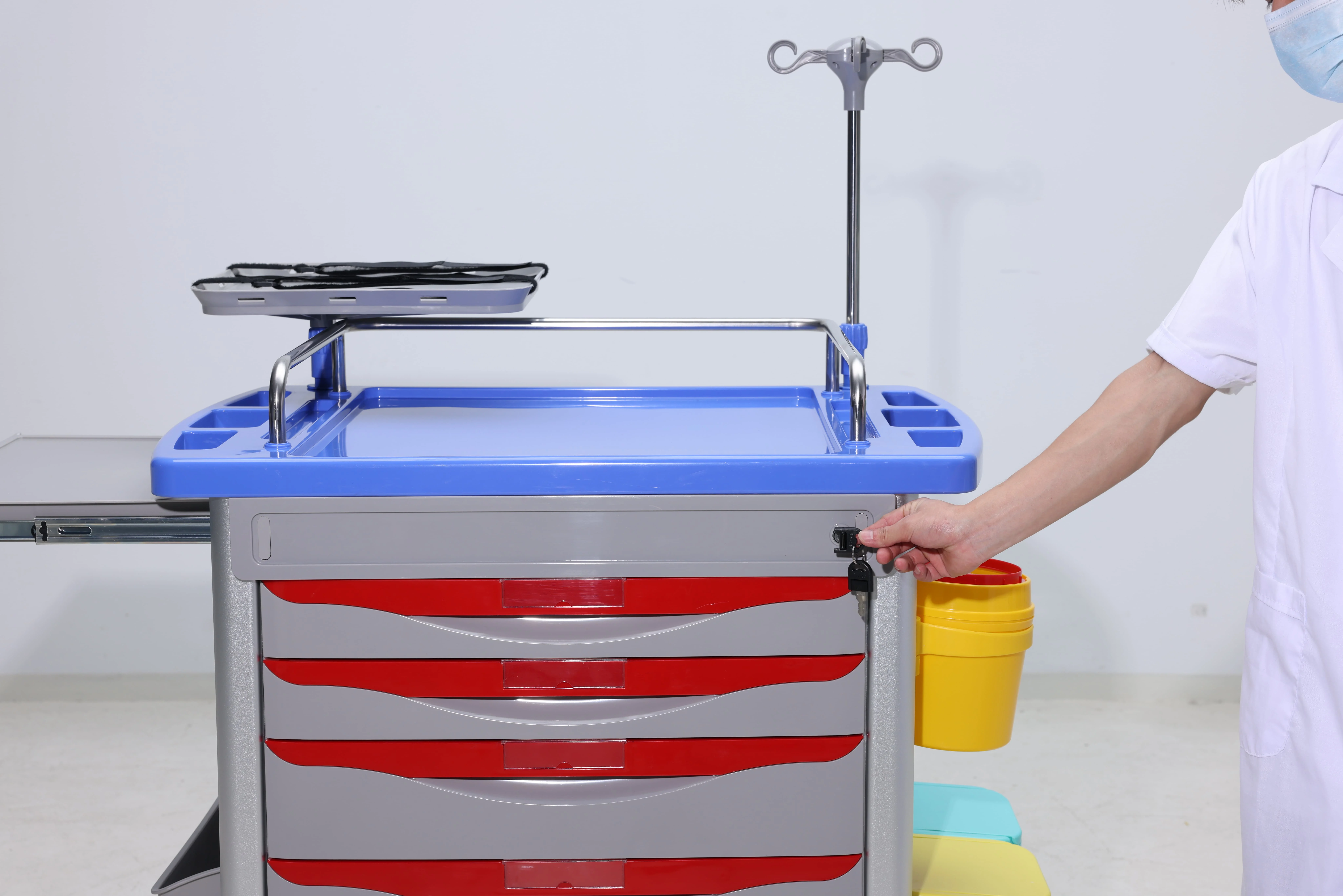 Military-Grade ABS Medical Trolley Cart Hospital Use 4-Wheel Mobile Trauma Station Interchangeable Equipment Mount Vital Sign 5