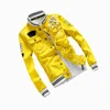 Jaune