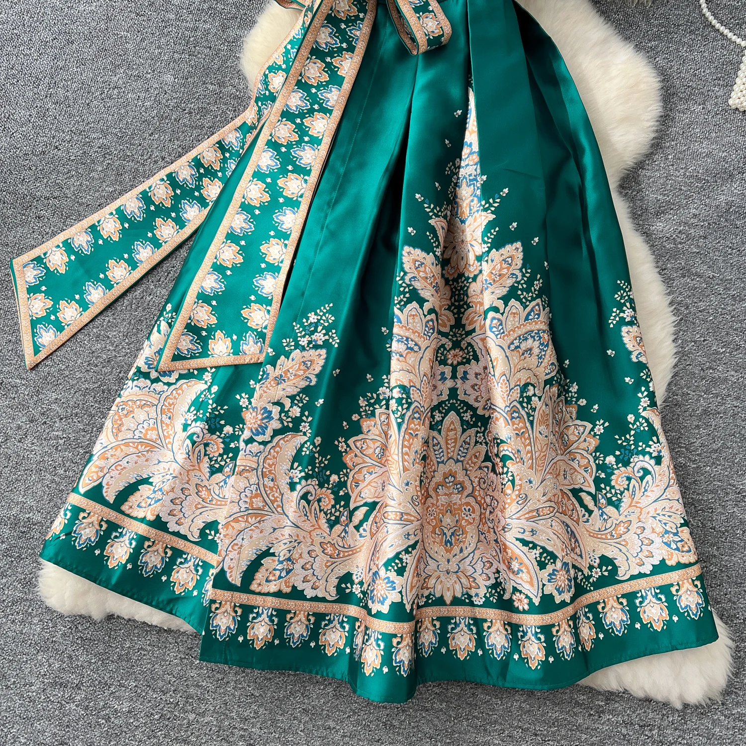 LW1117 Loose Dress for Ladies Vintage Style Print Dress Women'S Summer  Lace-Up Advanced Design Chic Plus Size Dress Long