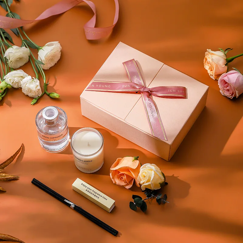 Luxury Gift Box Set Roses For Girlfriend Rattan Scented Candle And Reed Diffuser Set For Best