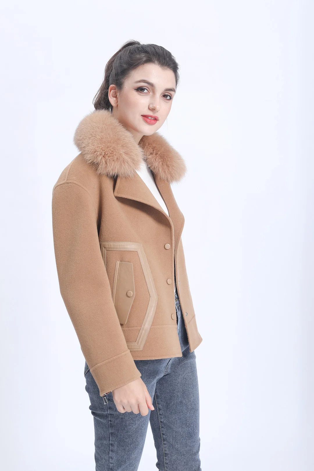 冬季女装短款休闲羊毛翻领狐狸毛领羊绒外套 - buy cashmere jacket