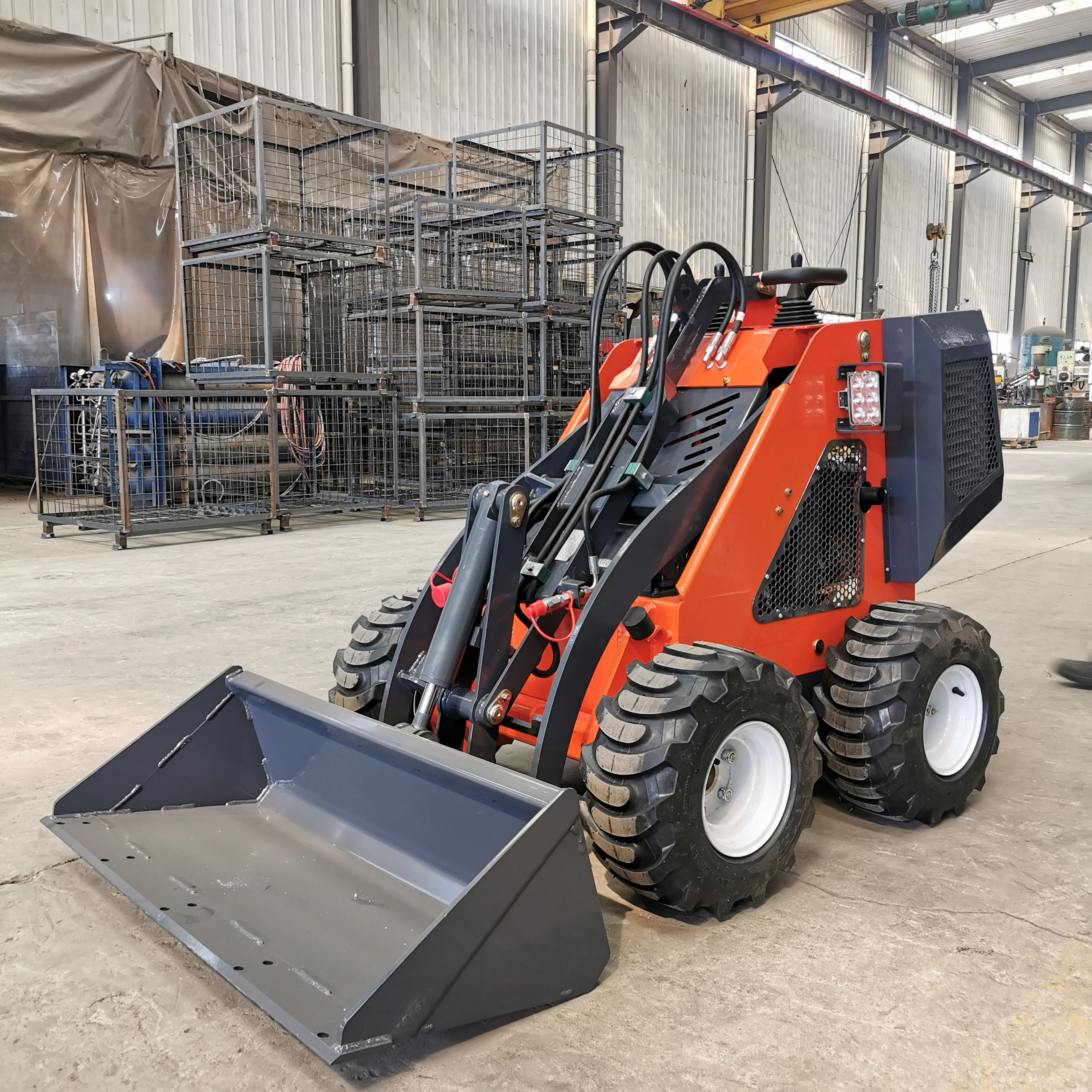 European and American Hot Sale Mini Skid Steer Loader Walking Behind Loader Small Tractor with CE/EPA/Euro V Certificate