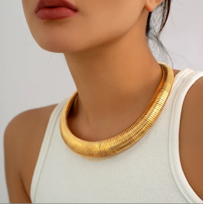 Simple Chunky Heavy Metal Twisted Snake Bone Collar Choker Necklace for Women Spiral Big Chain gold Jewelry punk Bracelet set