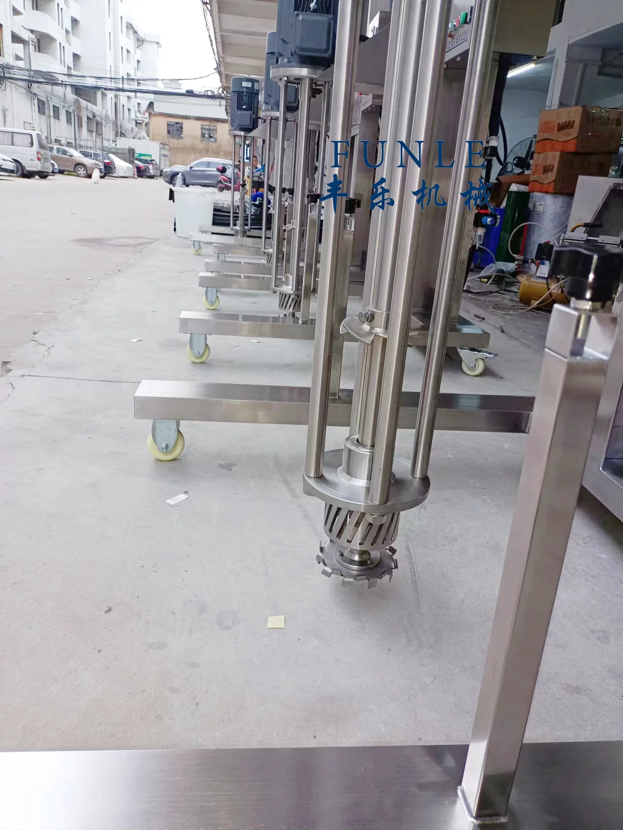 Передвижной Электрический пневматический смеситель из нержавеющей стали с высоким сдвигом, гомогенизирующий эмульгирующий смеситель для косметического крема