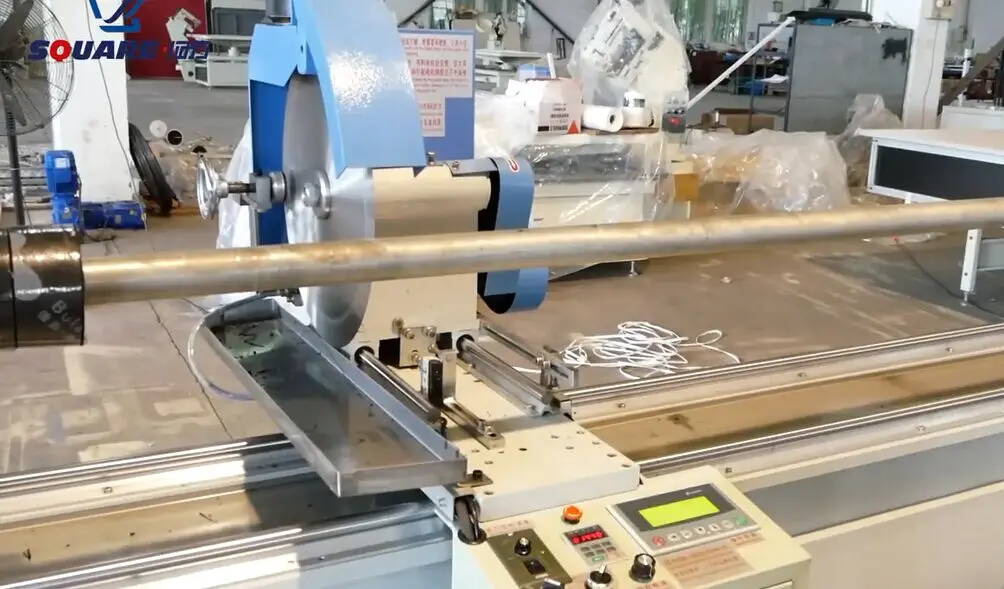 Cutting Fabric in Rolls Automatic Strip Cutting Machine
