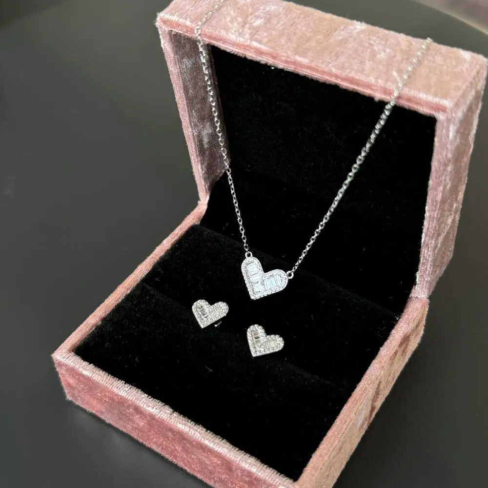 KAKODIY Fine Jewelry 925 Sterling Silver Rhodium Plated 5A Cubic Zirconia Pendant Heart Necklace (For Women) detail 8