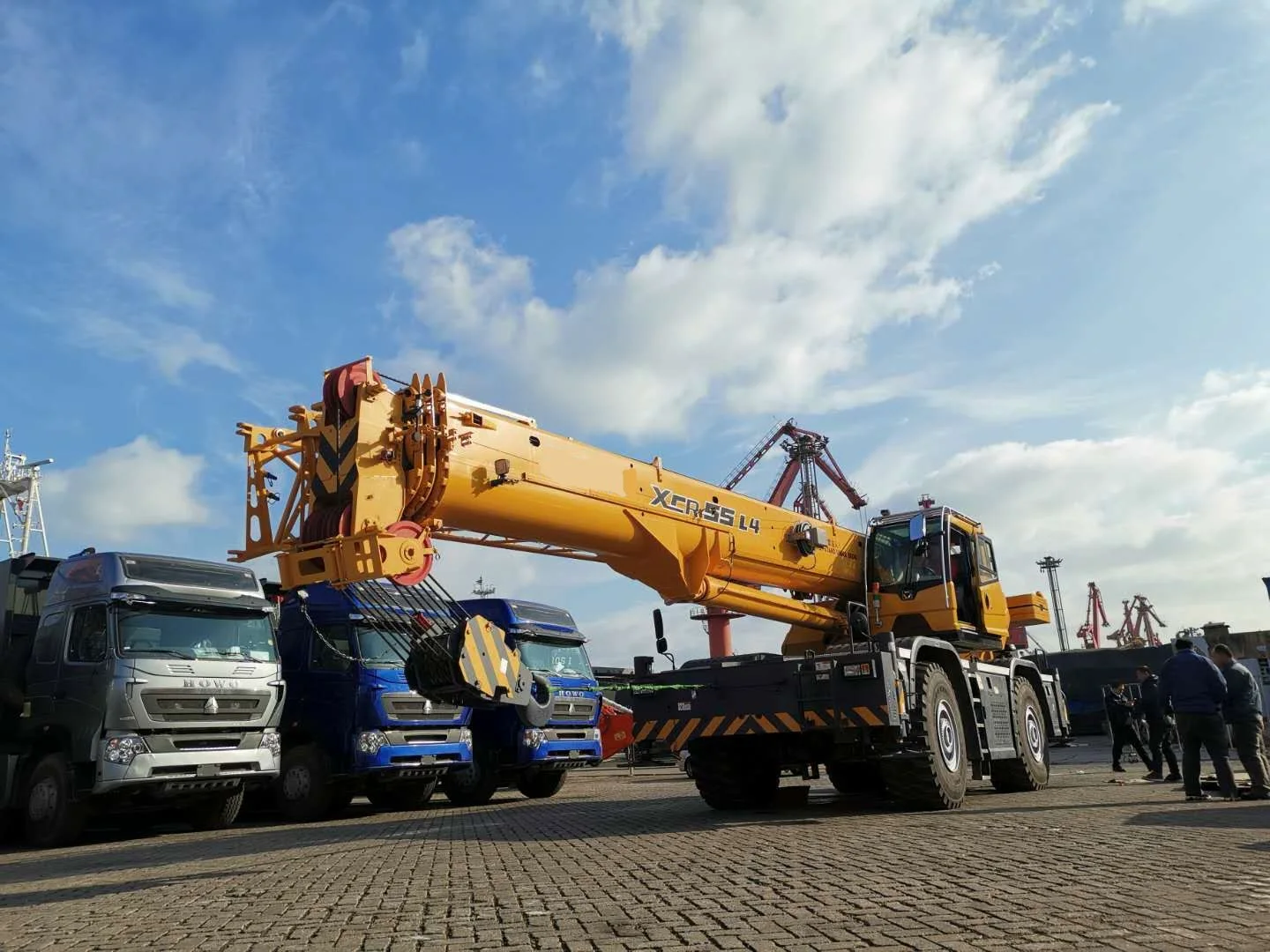 XCMG Brand Used Rt Cranes XCR55L4 50 Ton Used Mobile Crane Yellow