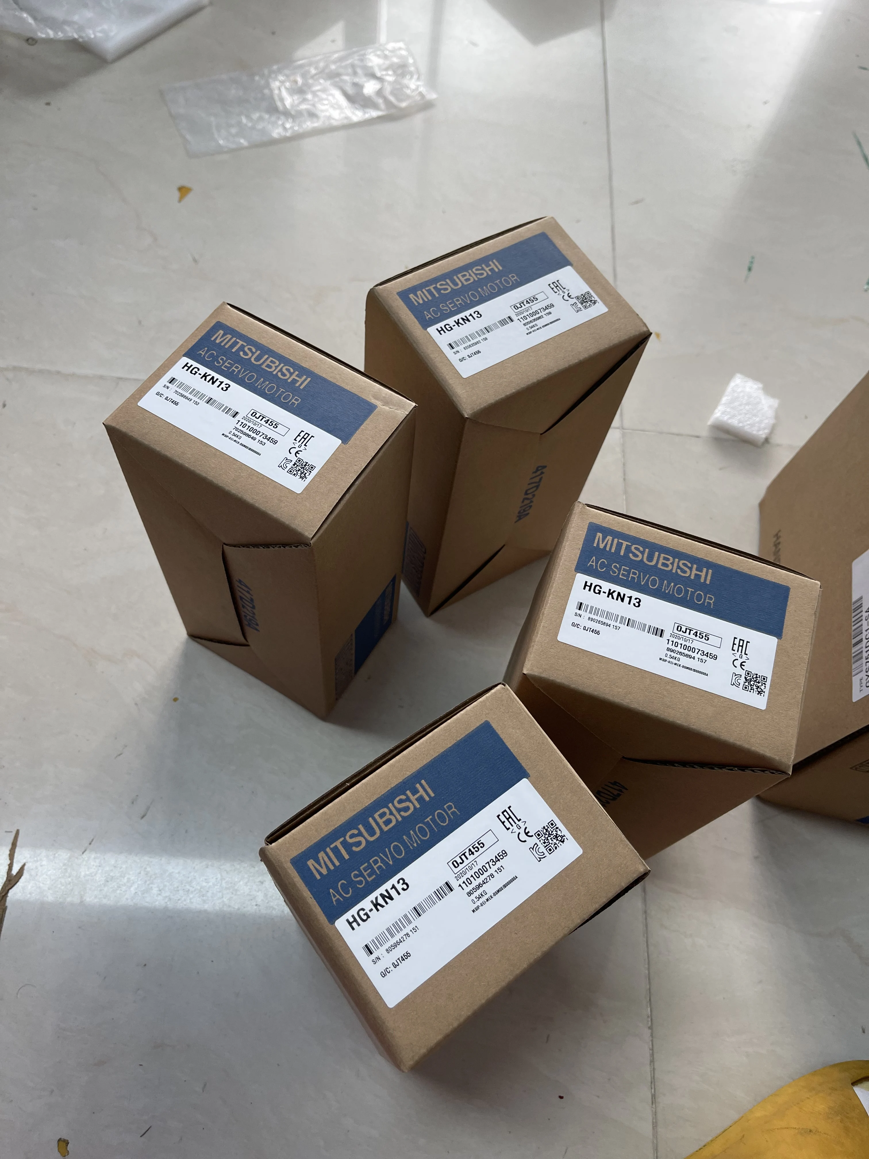 Mitsubishi AC Servo Motor HG-KN13 Mitsubishi AC Servo Motor HG-KN13