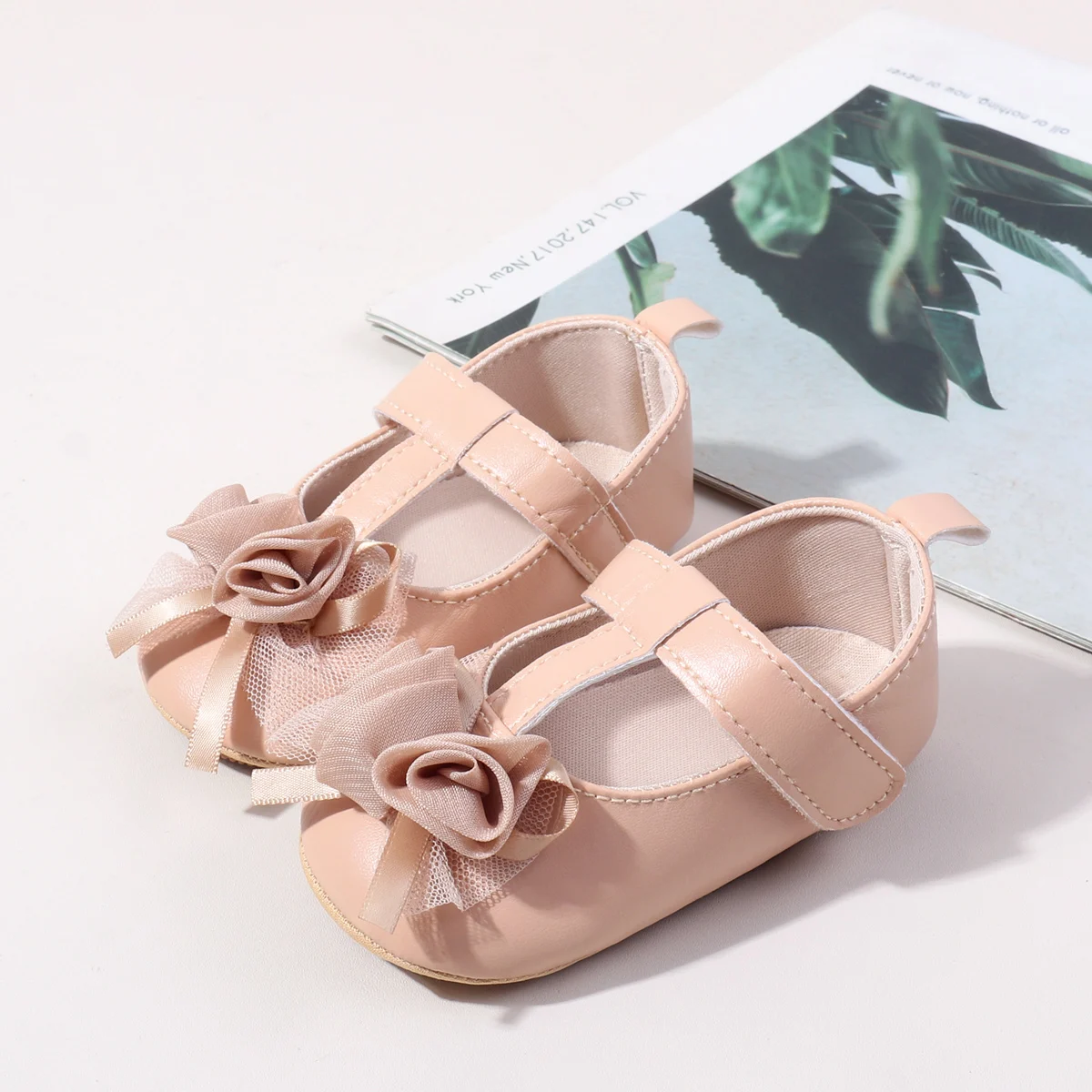 Hot Selling Soft PU Leather T-bar Design Newborn Infant Toddler Girls Shoes Prewalker First Walking Shoes factory