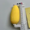 Juguete antiestrés de maíz crujiente, estilo bloques de construcción, empaquetado individualmente.