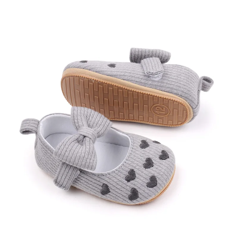 Heart Embroidery Design Baby Girl Shoes Anti-slip TPR Outsole Prewalker Baby Shoes for Girls factory