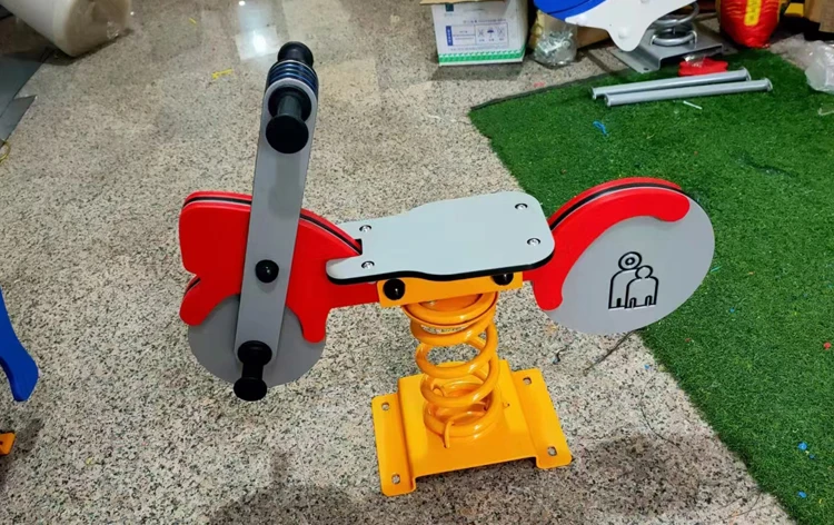 PE Board Custom Animal Style Children's Spring Rocking Horse Theme Park Amusement Facilities Toddler Trojan Horse Toys