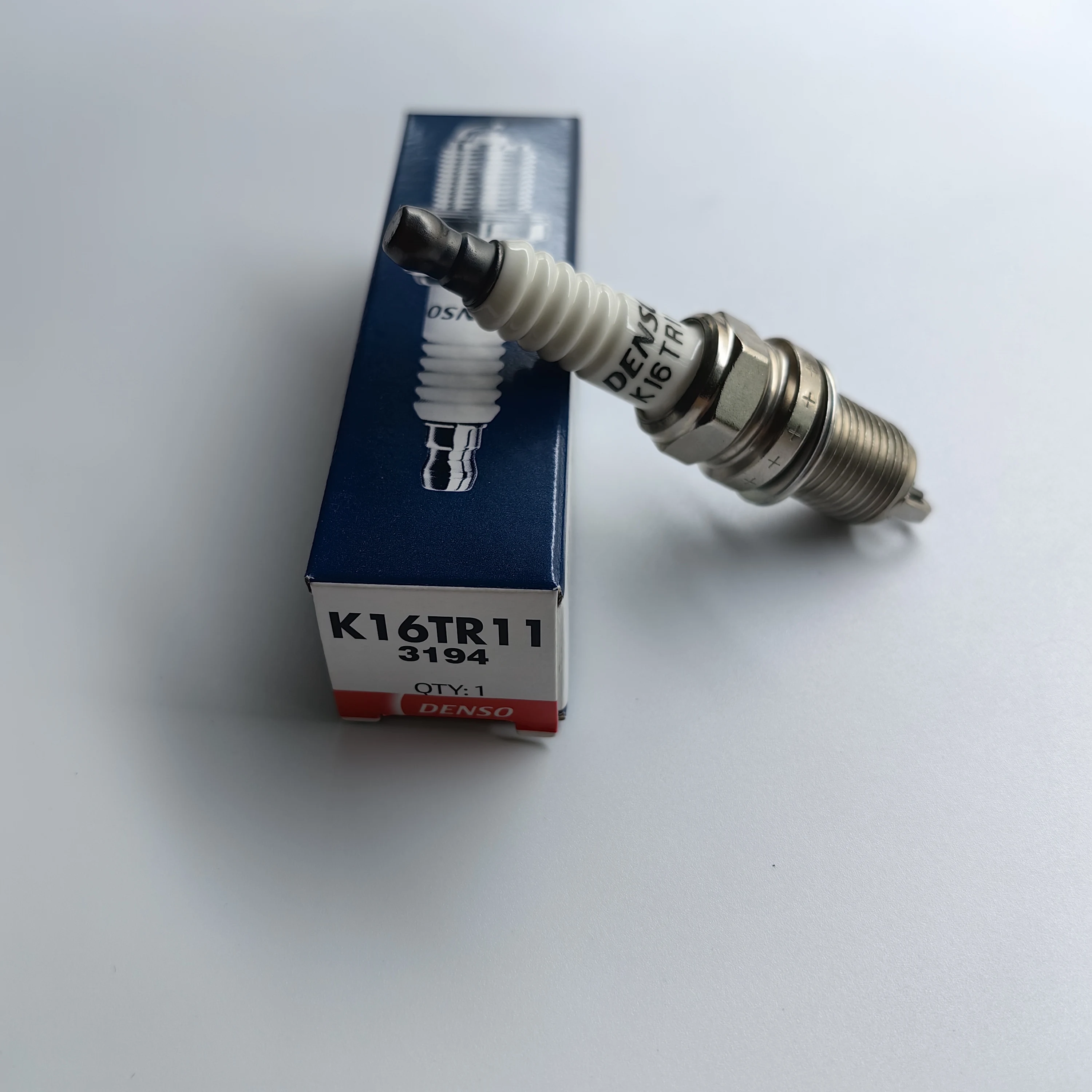 トーリク Denso Spark Plugs - Reliable Auto Parts for Toyota & Lexus