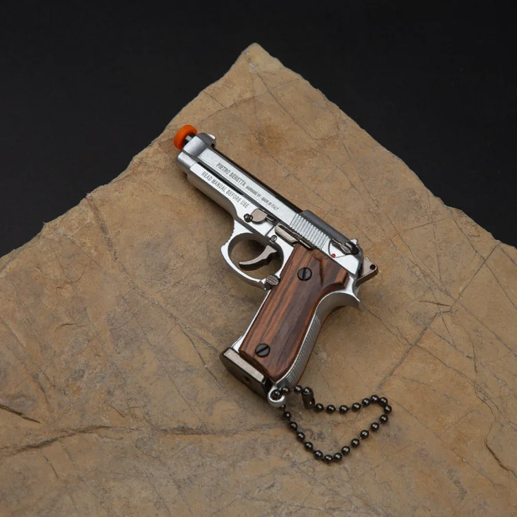 1:3 Realistic 7.5CM Beretta 92F Wooden Handle Gold Gun Keychain